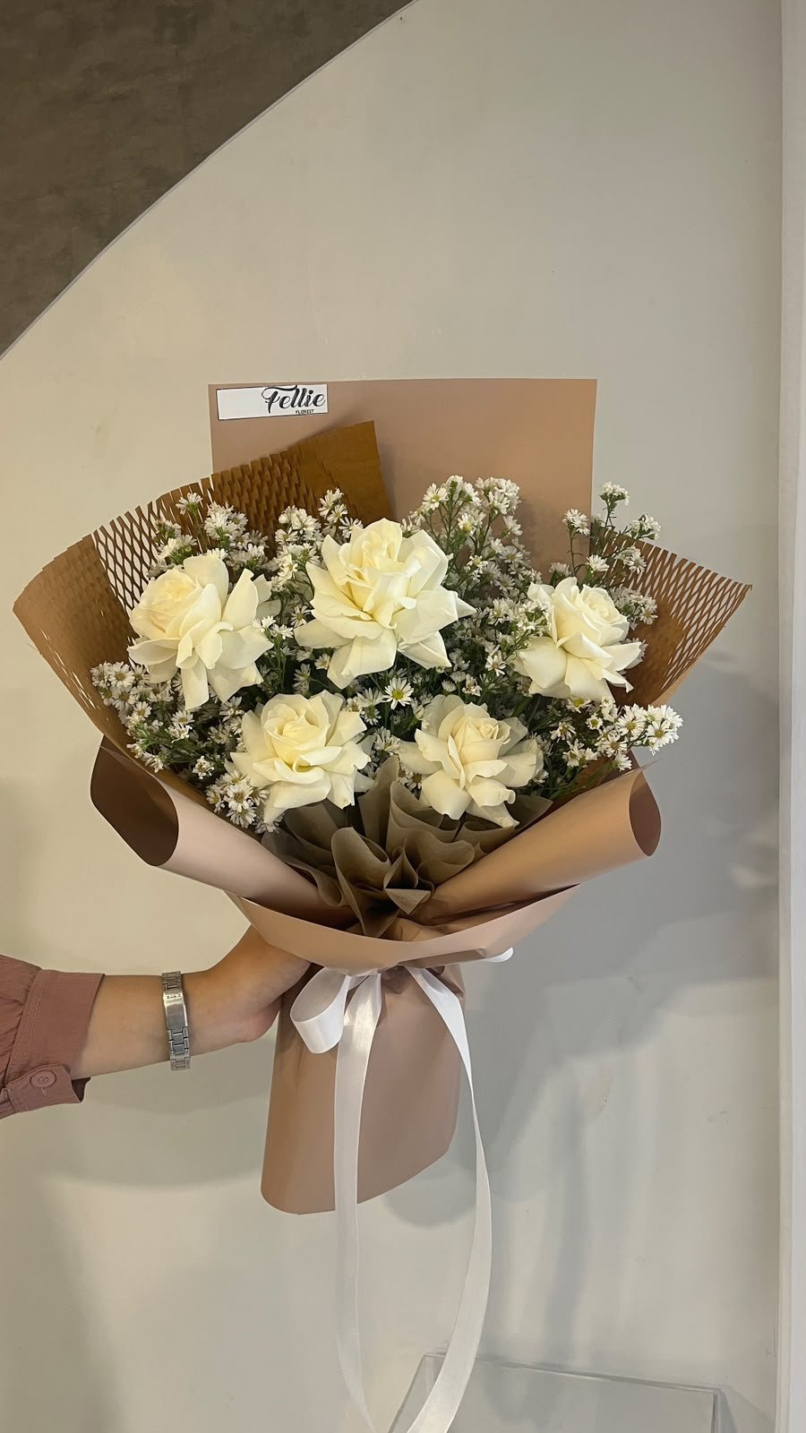 Honey Cream Bouquet